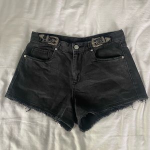 BLANK NYC The Barrow Vintage High-Rise Short